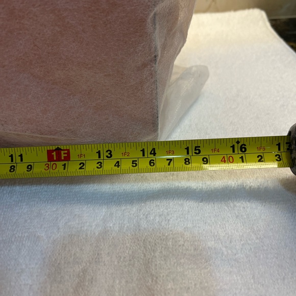 Rebecca Minkoff  MAB Saffiano leather purse. EUC - Picture 5 of 16